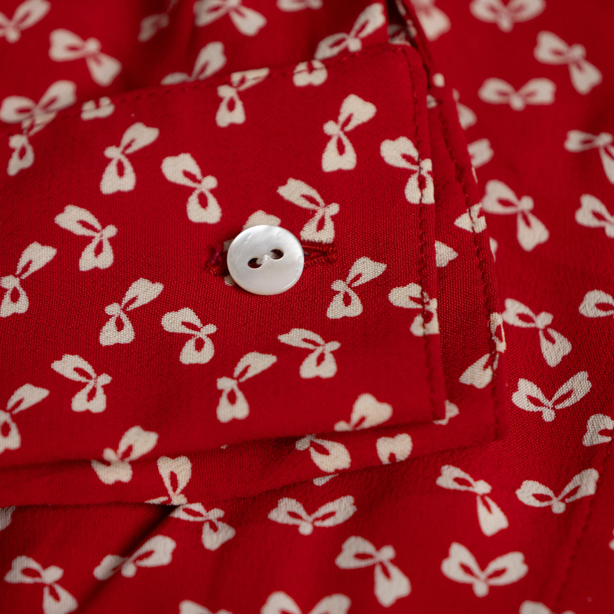 Archival Oliver by Valentino Red Bow Print Viscose Blouse — NOS Deadstock Early 1990s S XS
