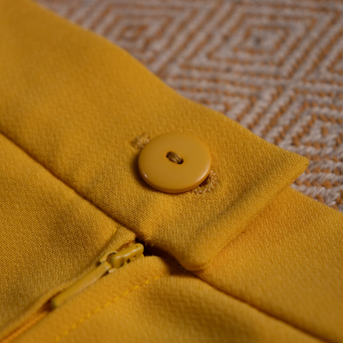 Archival Louis Feraud Paris Skirt Suit 80s Power Suit Canary Yellow Black Graphic NOS Deadstock West Germany Size XS S