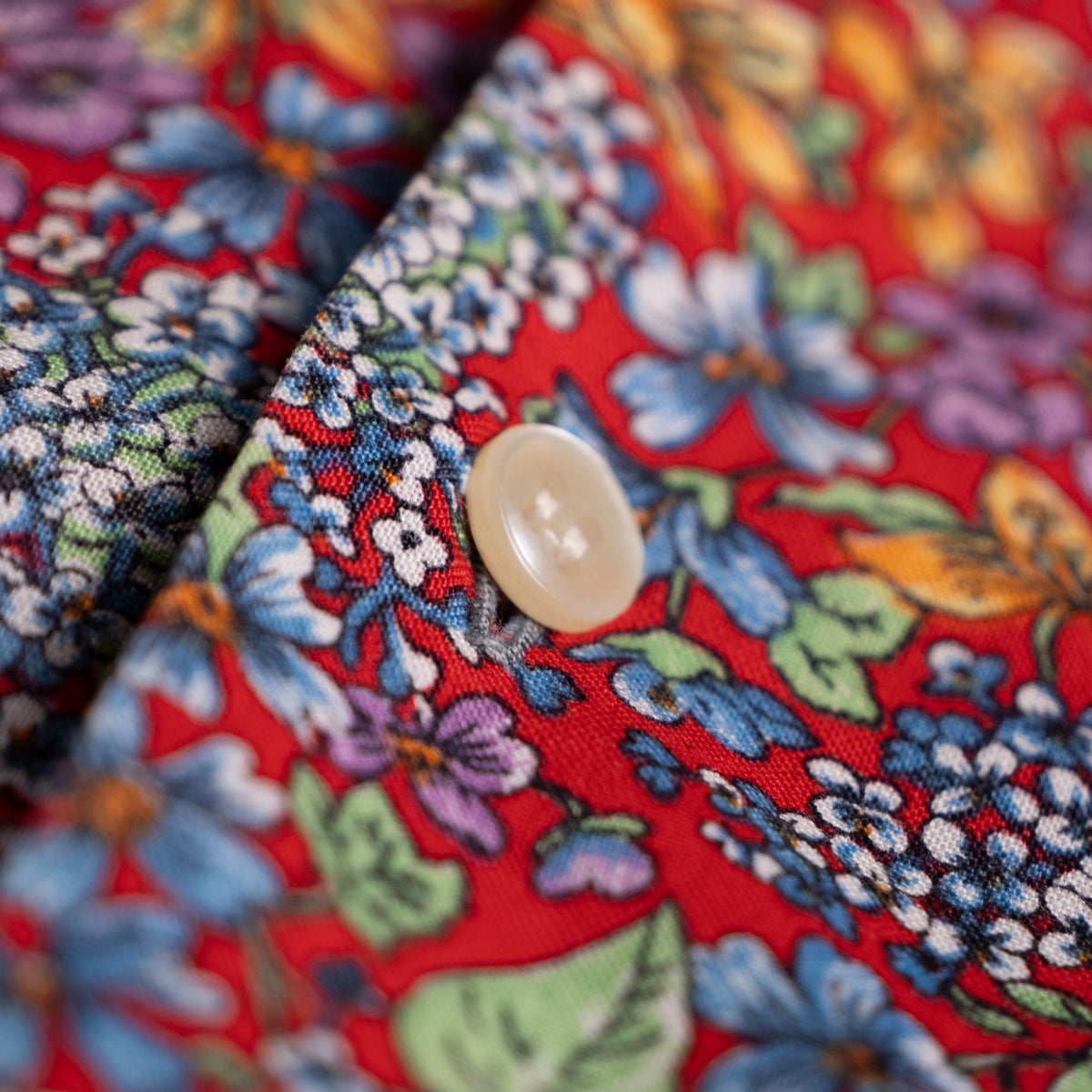 Archival Nina Ricci NOS Shirt 90s Floral Print Red Unisex Deadstock Museum Quality Dandy Androgynous Style Size M L
