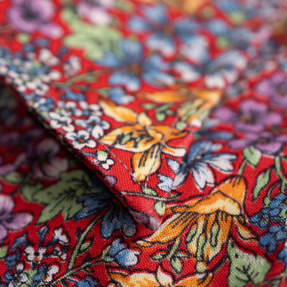 Archival Nina Ricci NOS Shirt 90s Floral Print Red Unisex Deadstock Museum Quality Dandy Androgynous Style Size M L